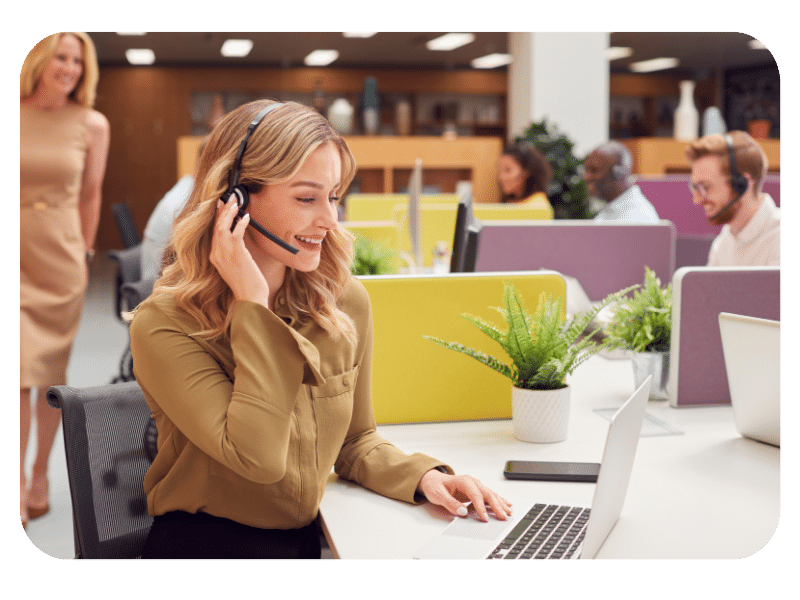 Equipo de Alianza CIM en una reunión